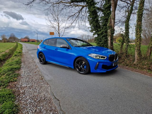 BMW M135i xDrive/Scheckheft Bmw. 