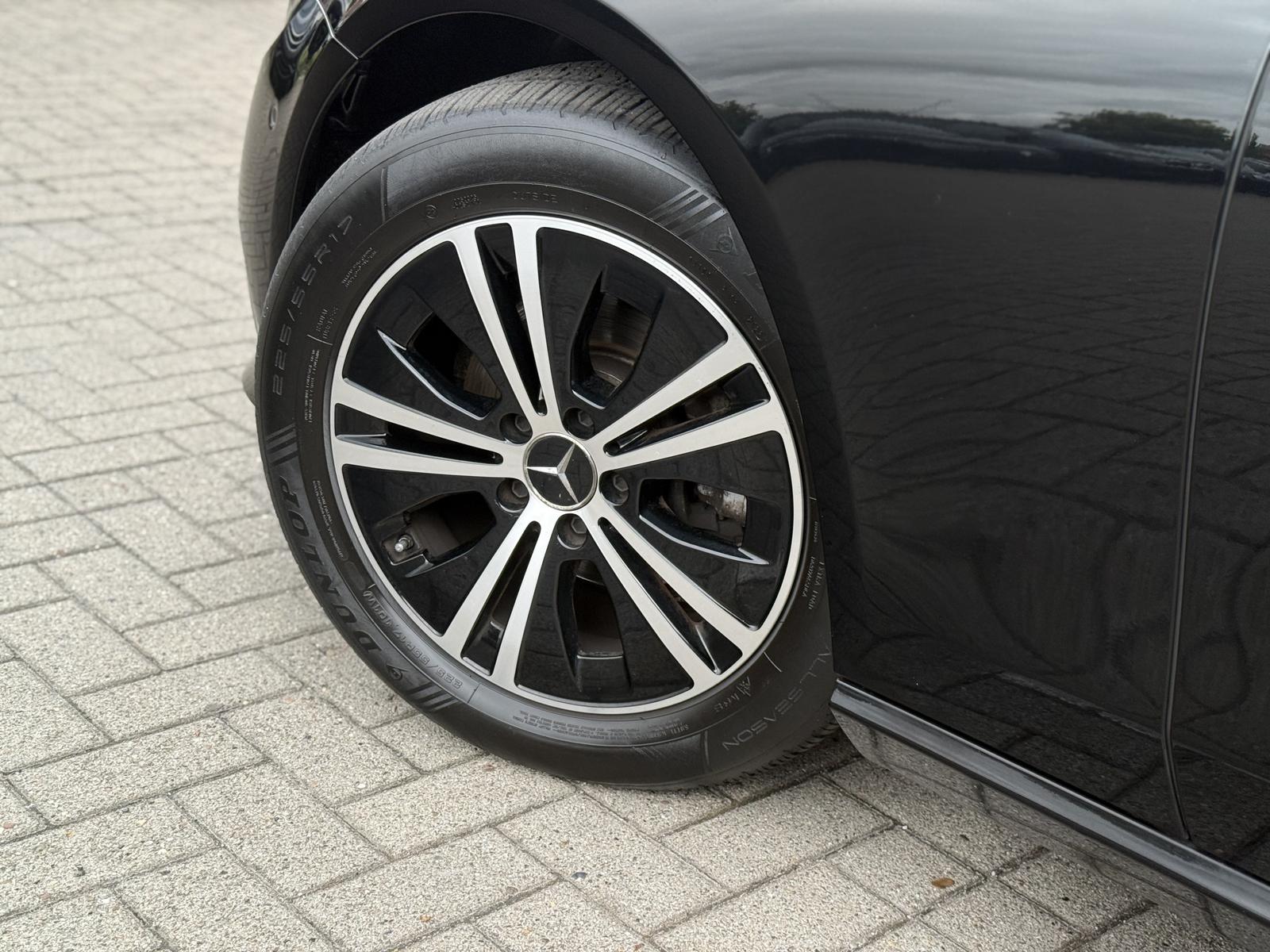 Mercedes-Benz E 200 d,T-M Avantgarde,T-Leder,R-Kam,Ambiente