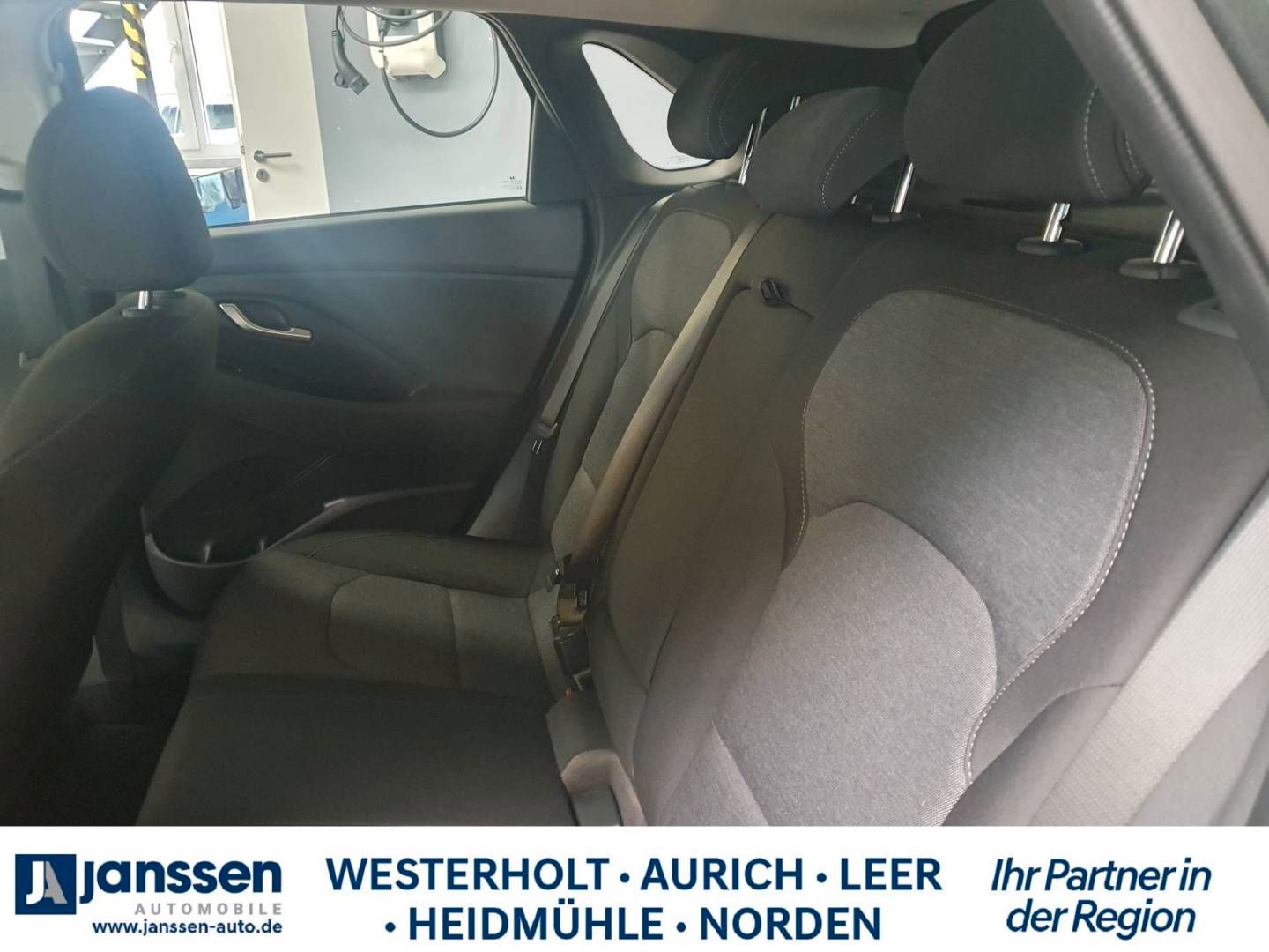 Fahrzeugabbildung Hyundai i30 FL TREND Navigationspaket