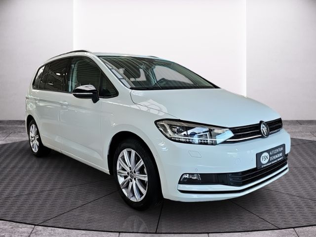 Fahrzeugabbildung Volkswagen Touran 1.5 TSI DSG Highline BLACK STYLE 7-SITZER