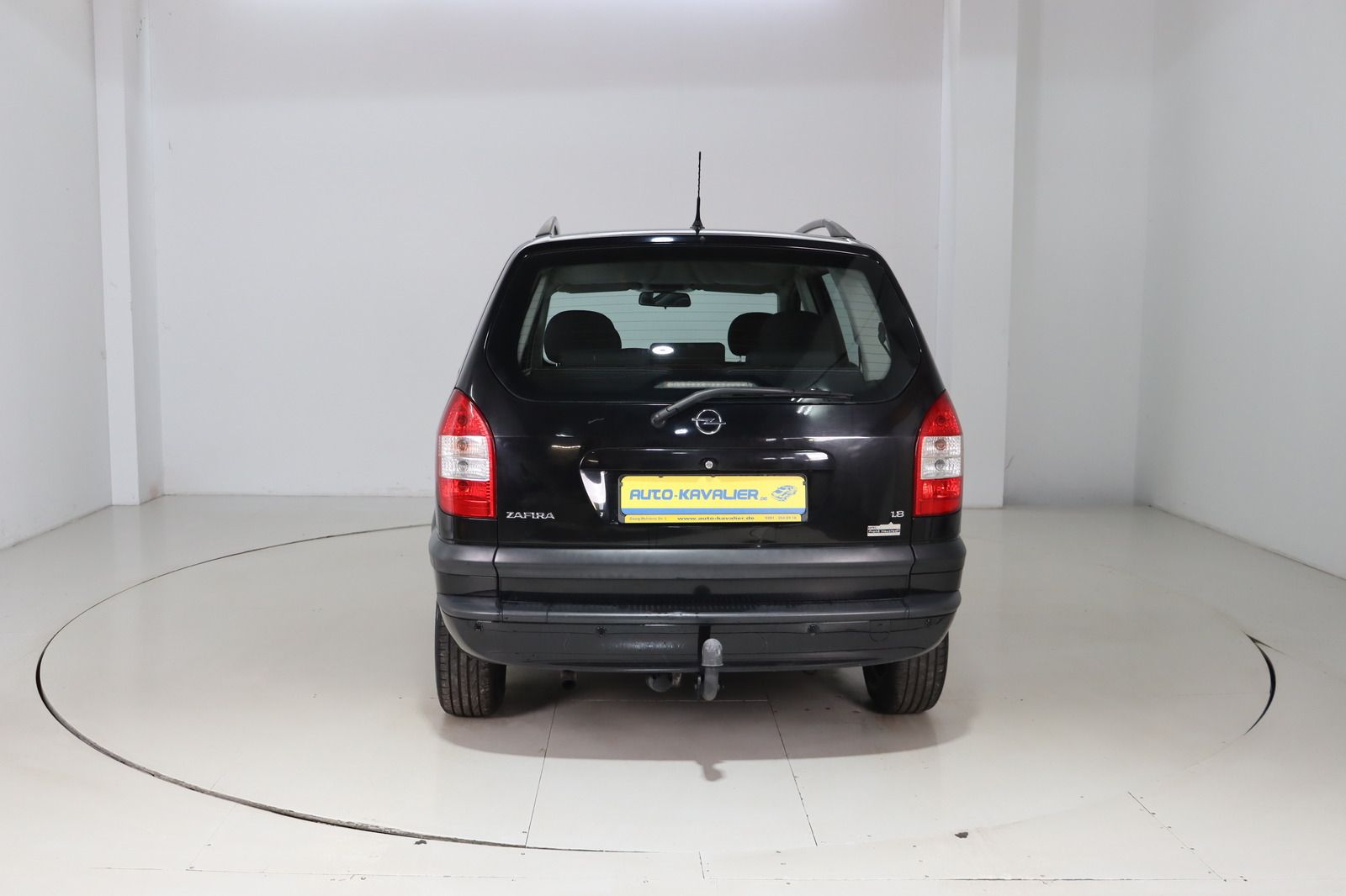Fahrzeugabbildung Opel Zafira A 1.8i 7 Sitze * HU/AU 03.27 * AHK