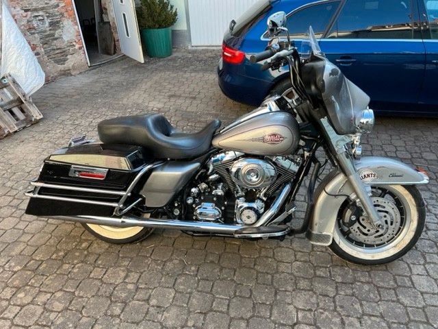 Harley-Davidson FLHTC E-GLIDE