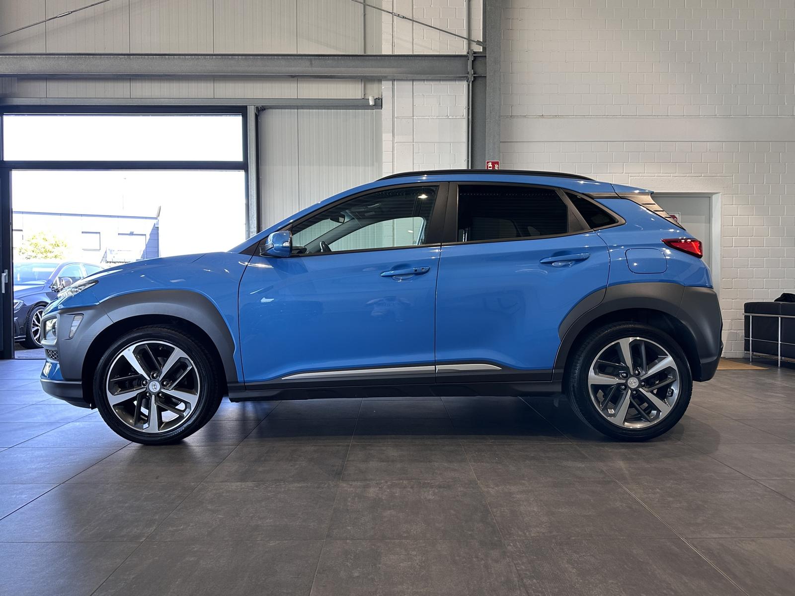 Hyundai Kona Premium 4WD *LEDER, AUTOMATIK, AHK, RFK*