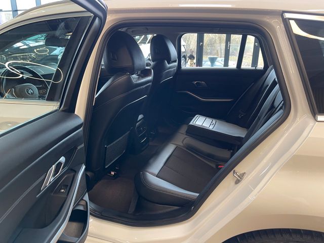 BMW 320d Sport Line *ACC*NAVI*LED*CARPLAY*DAB*
