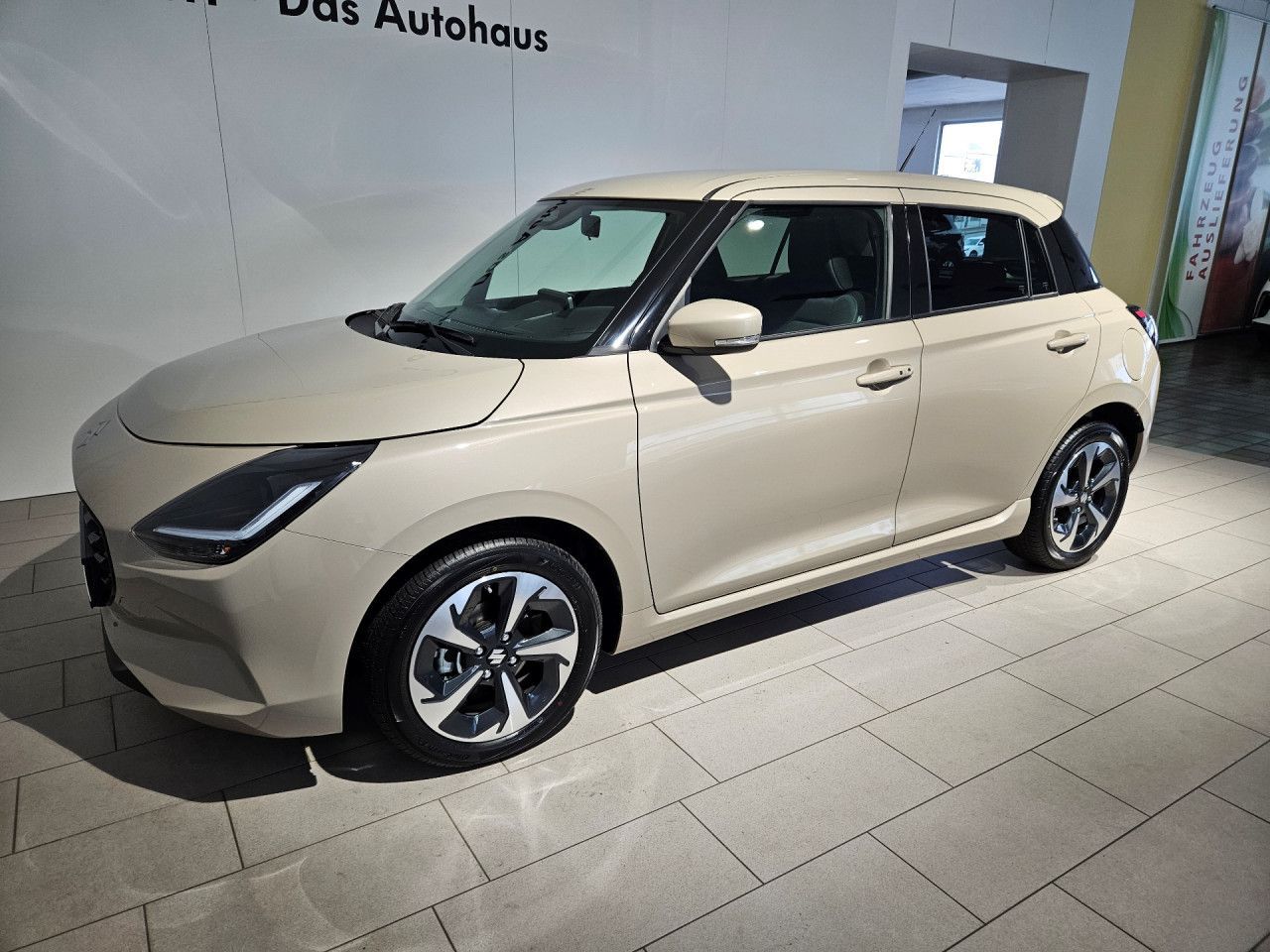 Suzuki Swift 1.2 Comfort+ CVT Hybrid LED ACC Navi Klima imagem 2