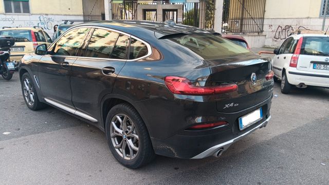 BMW X4 xDrive20d AT xLine