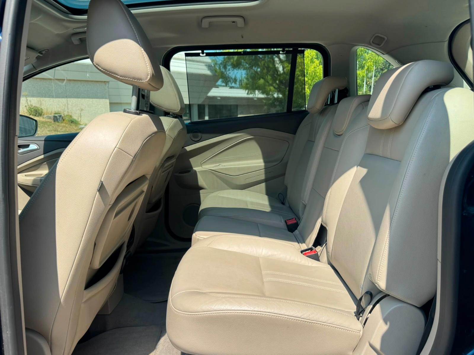 Ford Grand C-MAX 2011 — photo 14