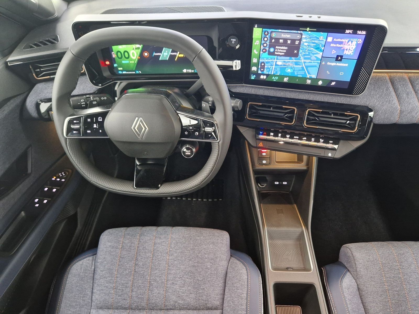 RENAULT R 4 E-Tech Techno 150 Comfort Range – Bild 15