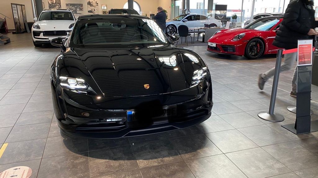 Porsche Taycan