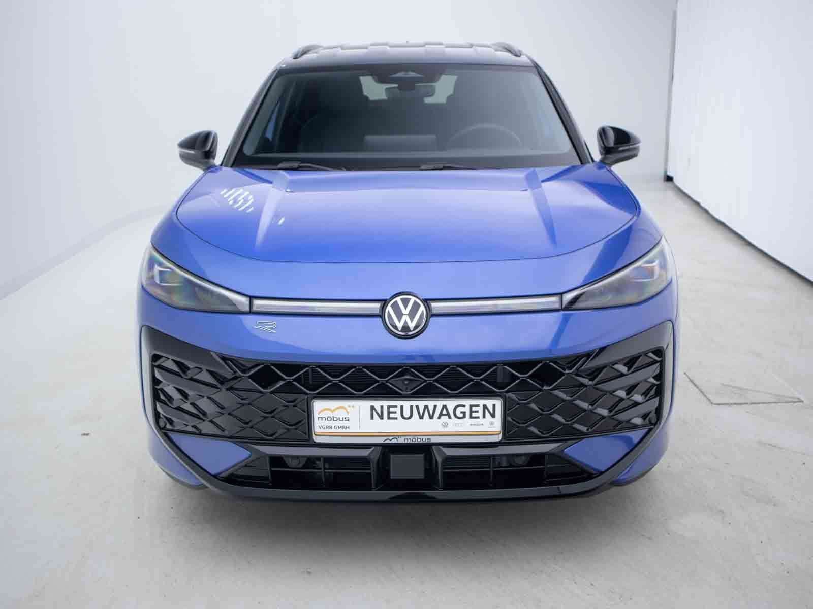 Volkswagen T-Roc 1.5 eTSI R-Line DSG IQ-LIGHT AREA HUD NAV foto 3
