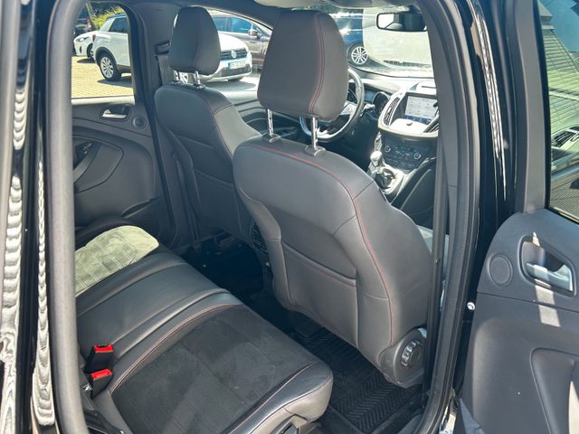 Kuga ST-Line