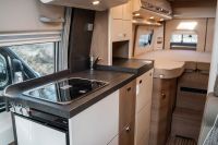 Malibu Van first class - two rooms - GT skyview 640 LE (9/21)