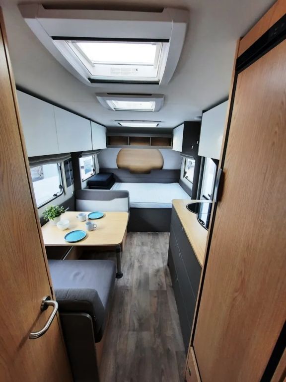 Fahrzeug Übersicht 5 Fahrzeugabbildung LMC Tandero 500 K Sparen Sie 4.230,- €
