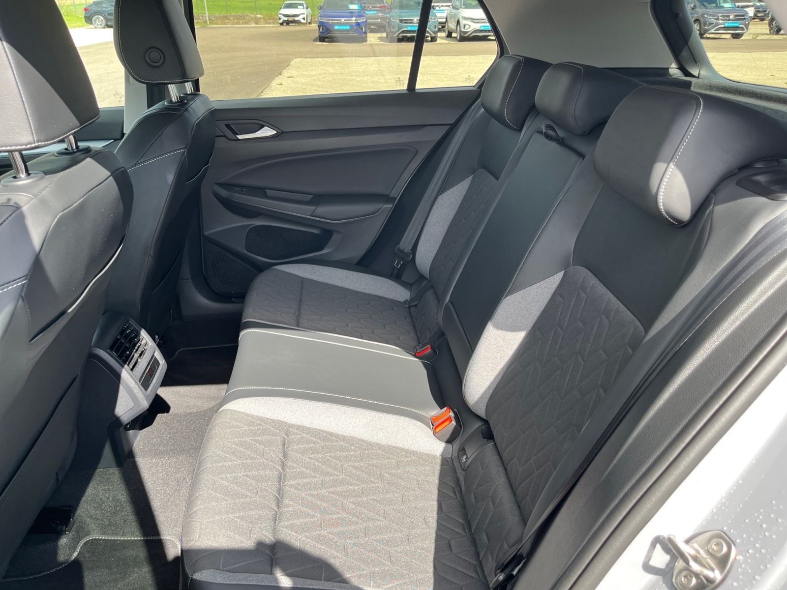 Volkswagen Golf - Bild 14