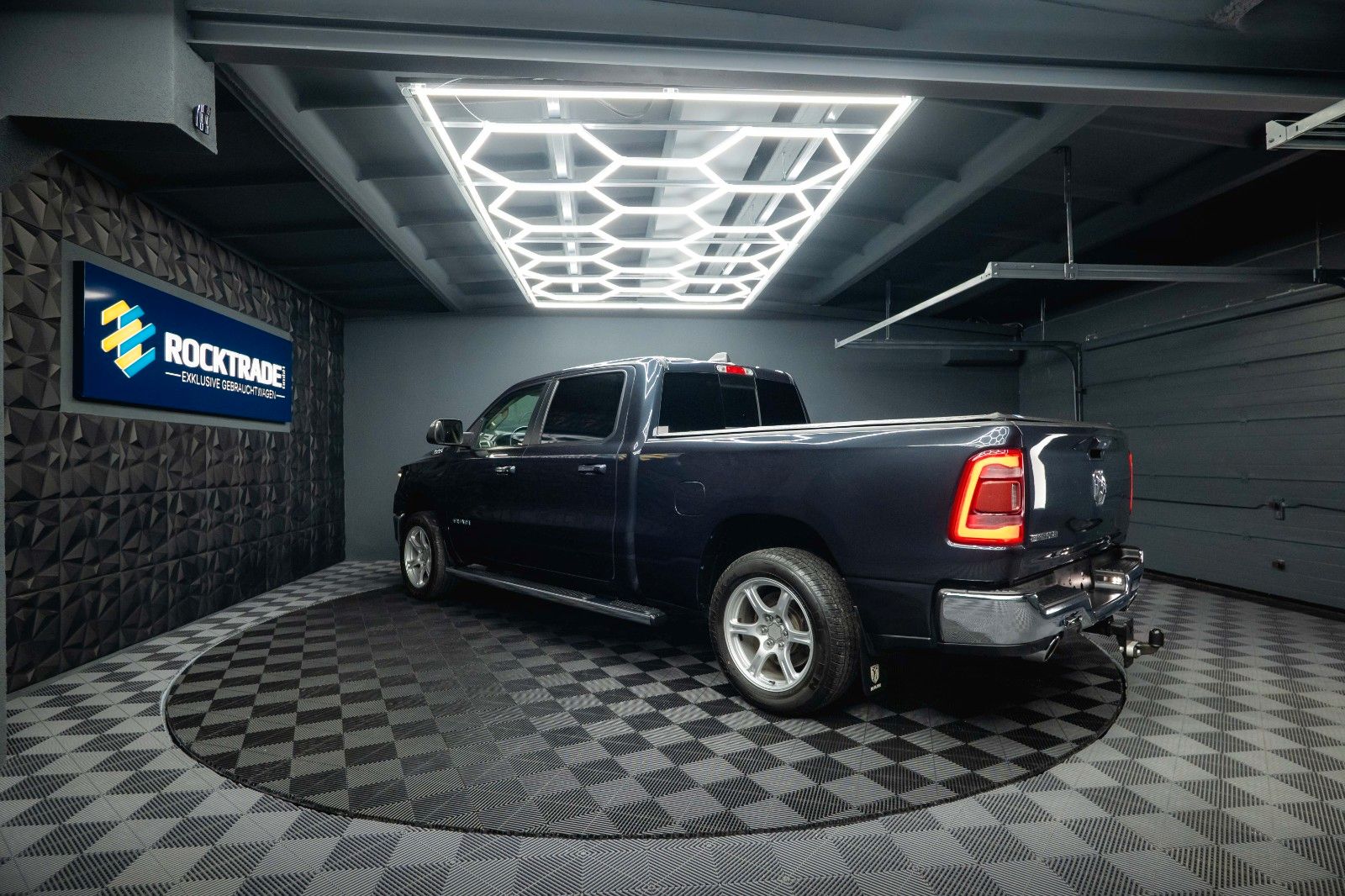 Fahrzeugabbildung Dodge RAM 5.7 V8 HEMI GEN 5 LONGBED MAXI *LED*6 Sitze*