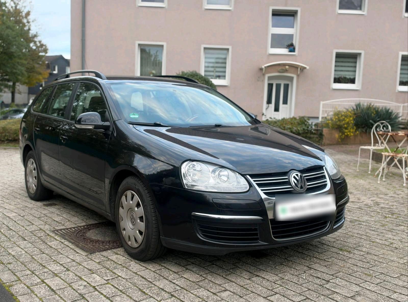 Volkswagen Golf 2008 — interior
