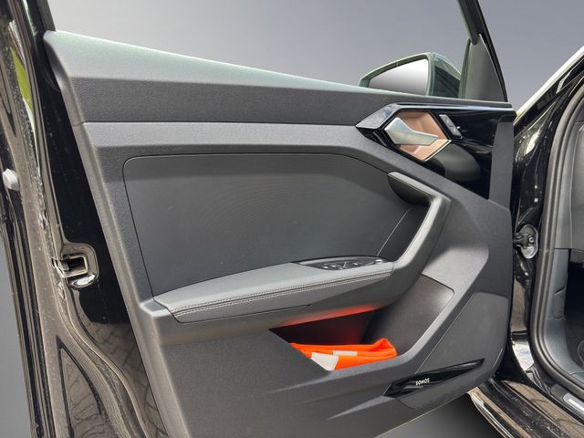 A1 Sportback 35 1.5 TFSI S line S tronic SHZ LED