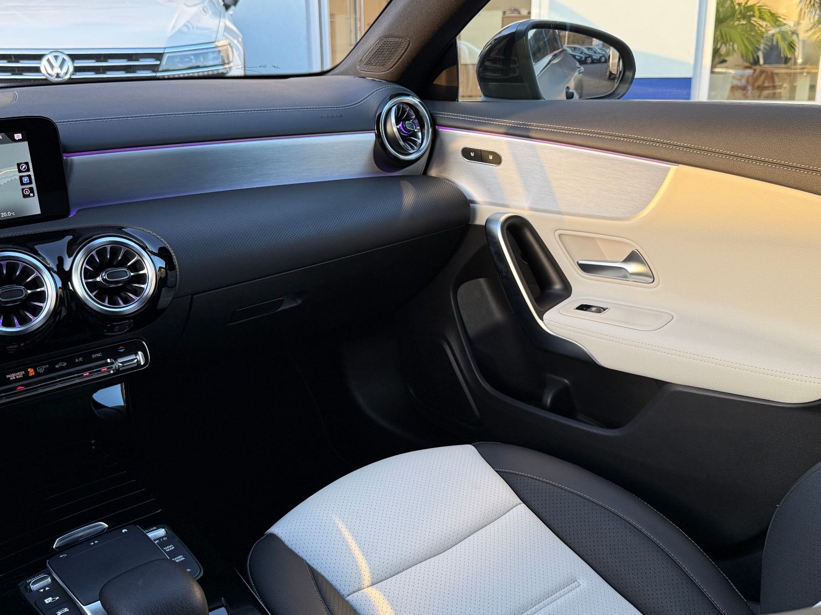 Fahrzeugabbildung Mercedes-Benz CLA 250 SB AMG-Line ACC Leder LED Memory Kamera