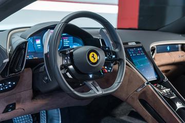 صورة مصغرة 16 لـ 2020 Ferrari ROMA