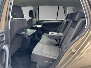 Volkswagen Golf VII Sportsvan 1.2 TSI AHK PDC SHZ STHZ ALU