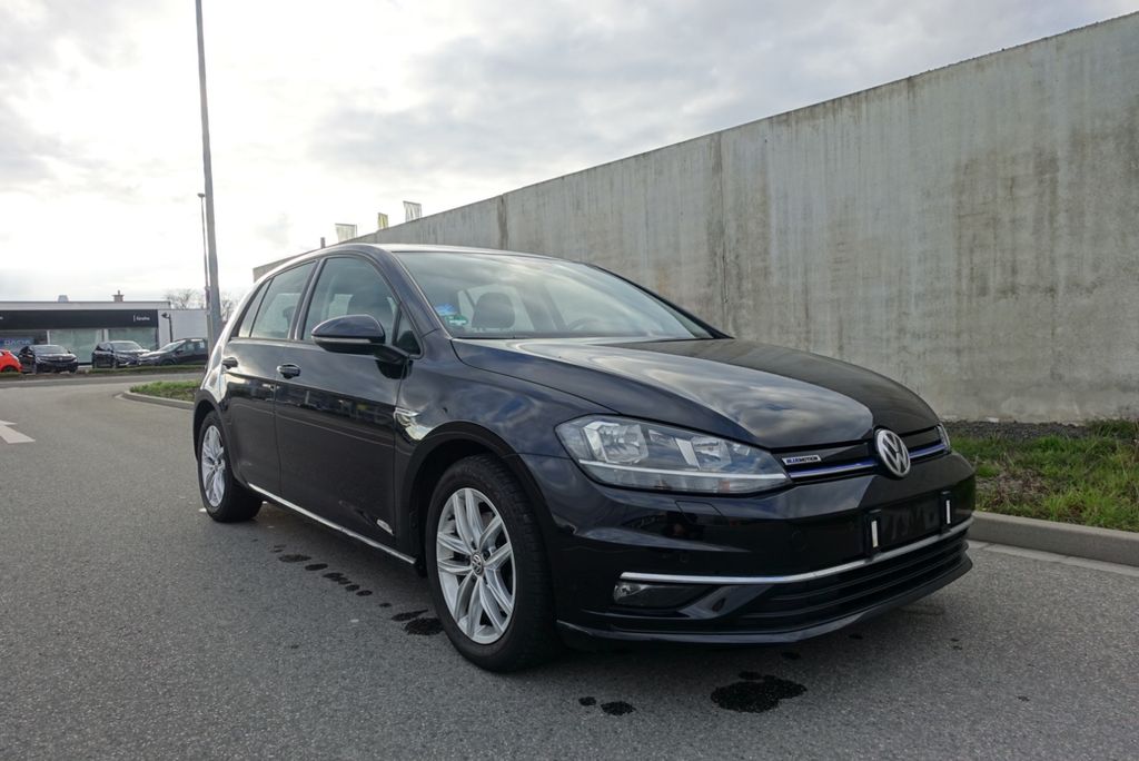 Image of Volkswagen Golf