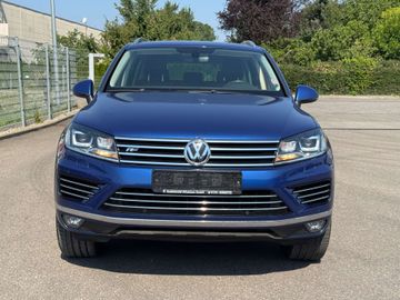 Volkswagen Touareg - 2