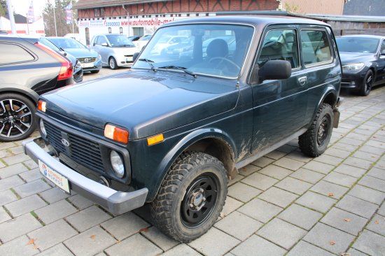 Lada Niva  4x4 Radio mp3 Anhängerkupplung Scheckheft