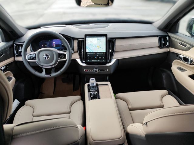 VOLVO XC 90 (Bild 21 von Array)