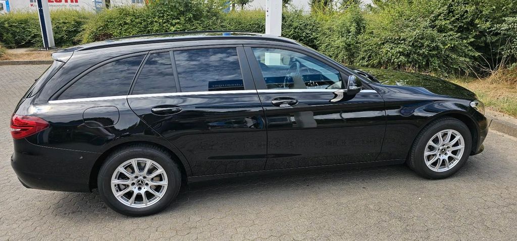 Image of Mercedes-Benz C 200