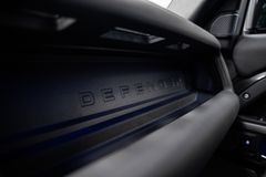 Defender V8 Carpathian Edition GREY/BLACK 2023