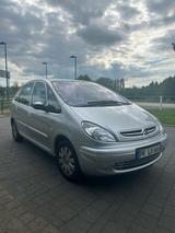 Citroën Xsara Picasso 1.8 16V Exclusive Exclusive - silberne Citroën Xsara Picasso