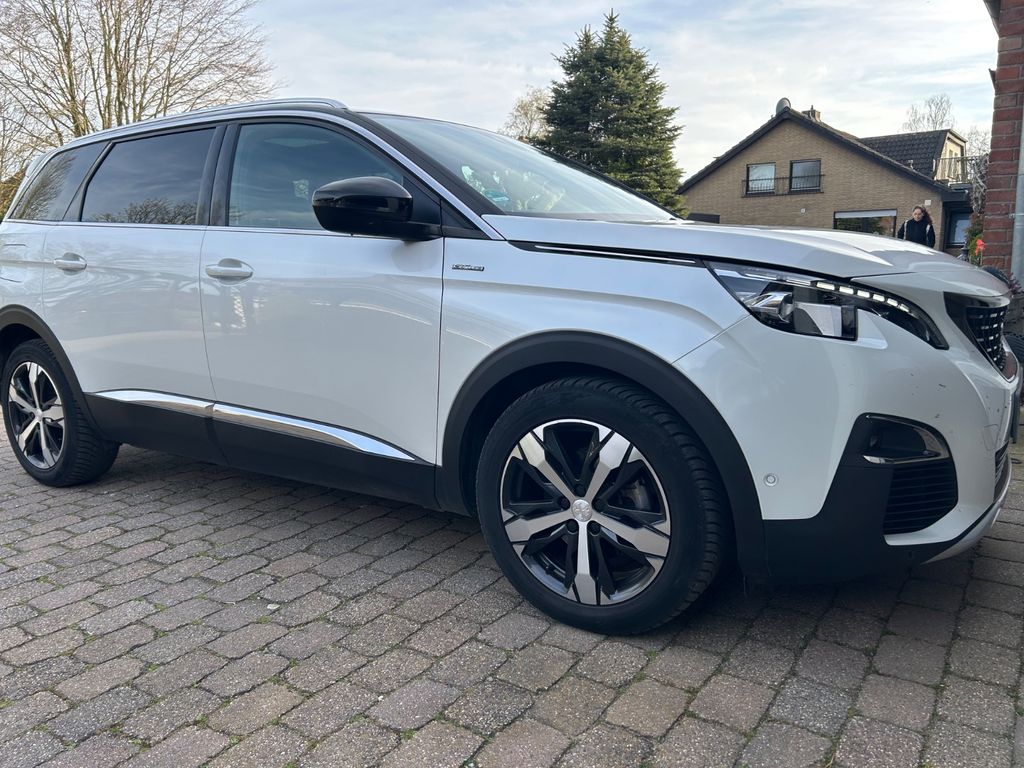 Image of Peugeot 5008