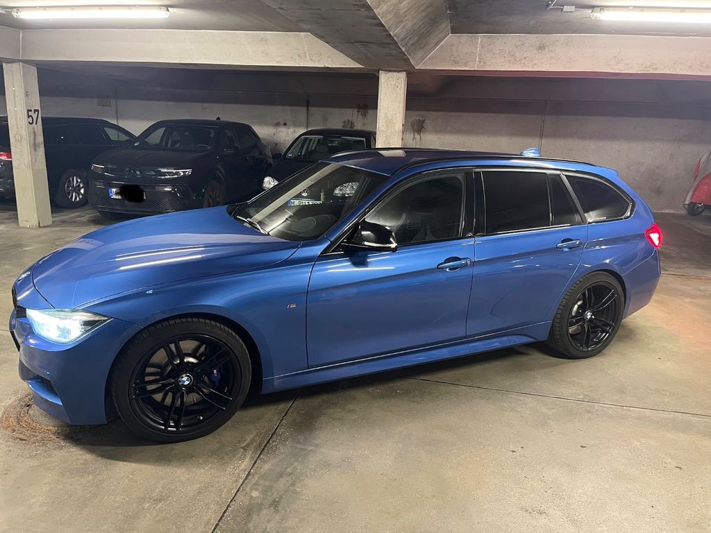 Image of BMW 330