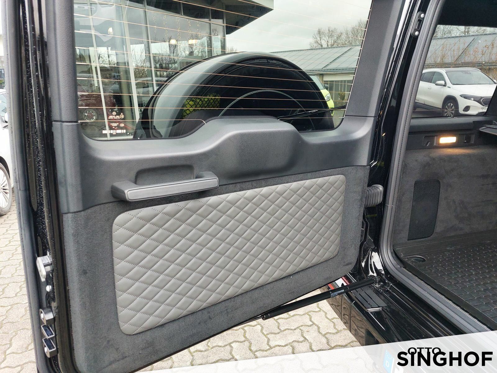 Fahrzeugabbildung Mercedes-Benz G 450 d AMG +Superior+Night+AHK+dyn.LED+360°+20"