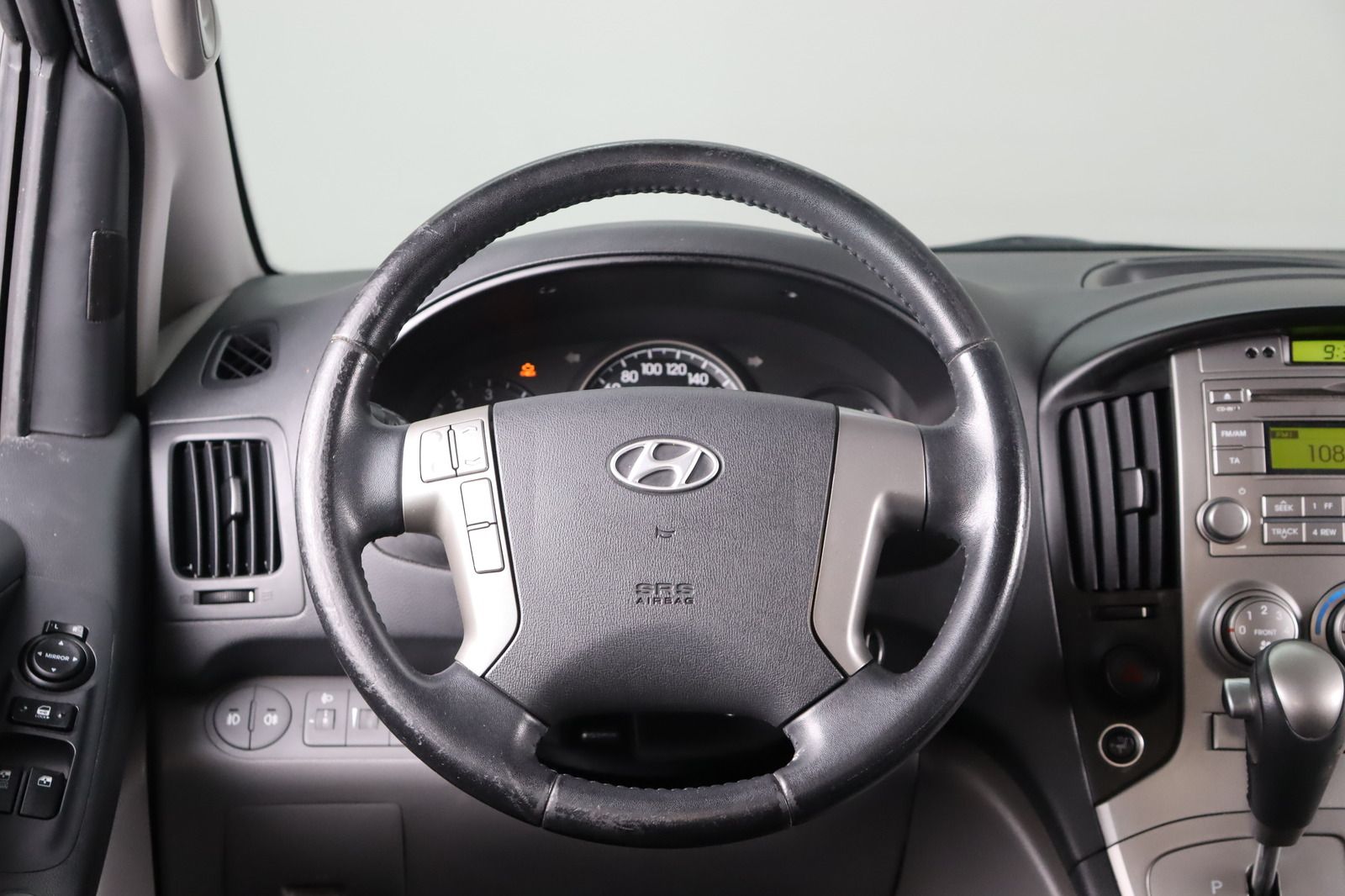 Fahrzeugabbildung Hyundai H-1 2.5CRDi Travel 8-Sitzer * PDC