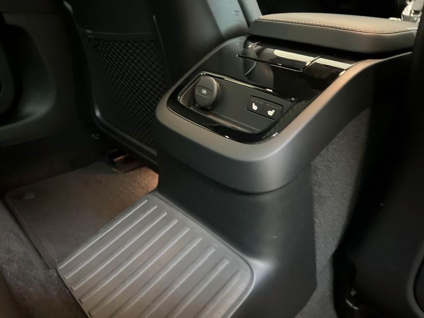 Volvo V60 T6 AWD Recharge Plus-Dark Glasd 360° Pilot B foto 21