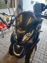 Piaggio MP3 LT - PIAGGIO MP3