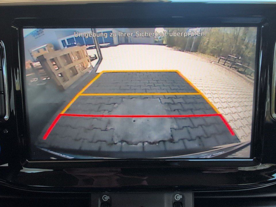 Fahrzeugabbildung Hyundai i30 KOMBI 1.0T EDITION30 GARANTIE SHZ+KAM+KLIMA+