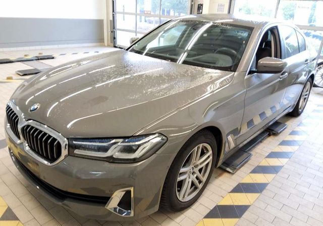 BMW 520d Luxury Line*FACELIFT*SHD,NAPPA,Laser,LC-Pro