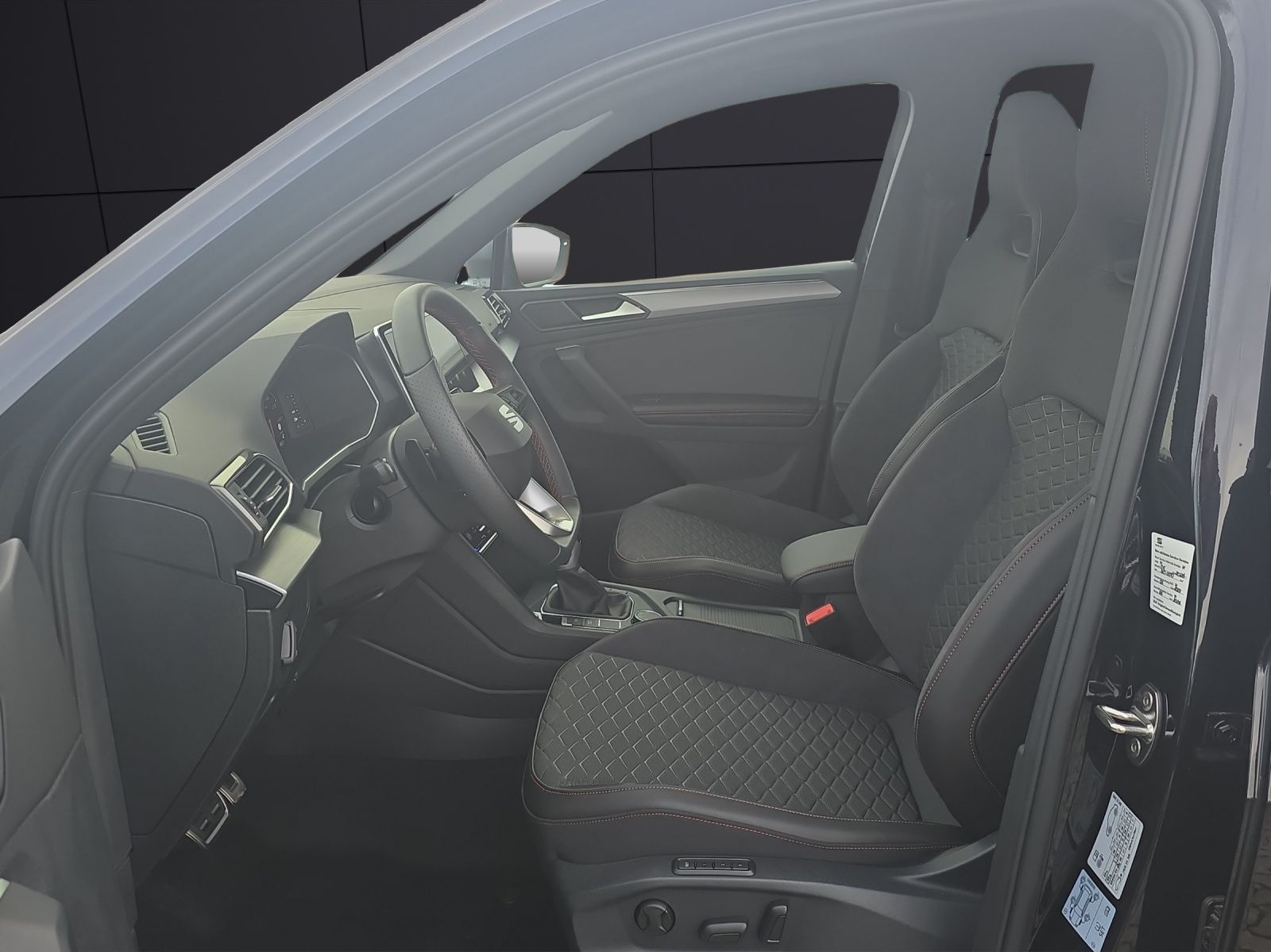 Fahrzeugabbildung SEAT Tarraco FR 1.5 TSI ACT DSG AHZ KAMERA LED ACC