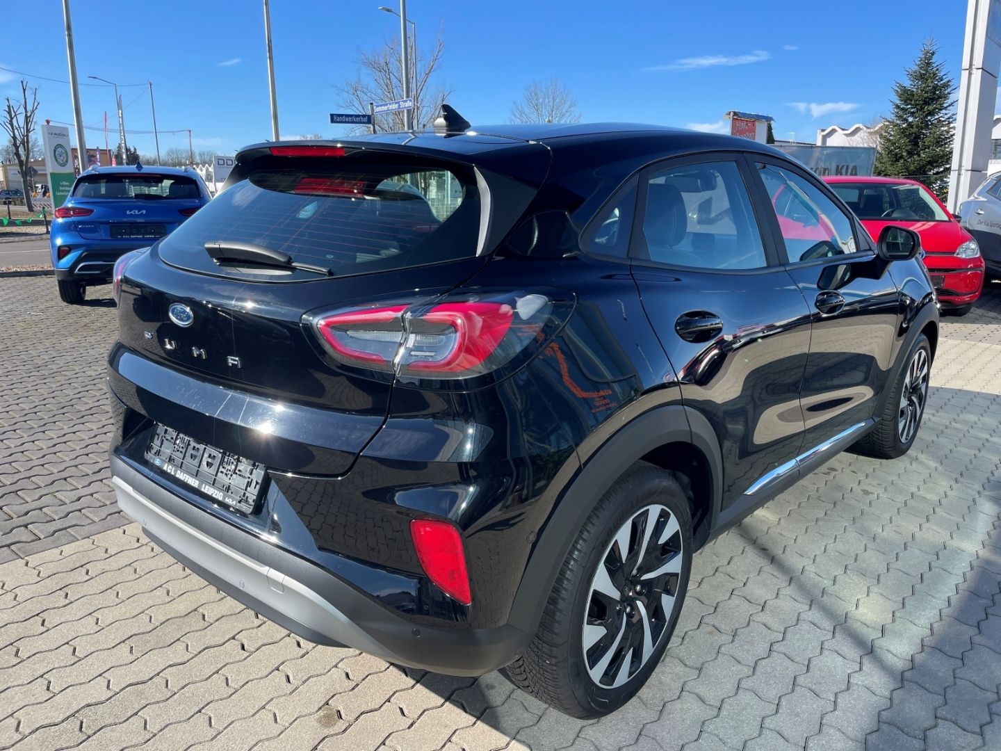 Fahrzeugabbildung Ford Puma Titanium Navi Rückf. Kamera Tempomat