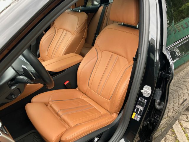 Touring 530 e xDrive M Sport HUD Pano AHK