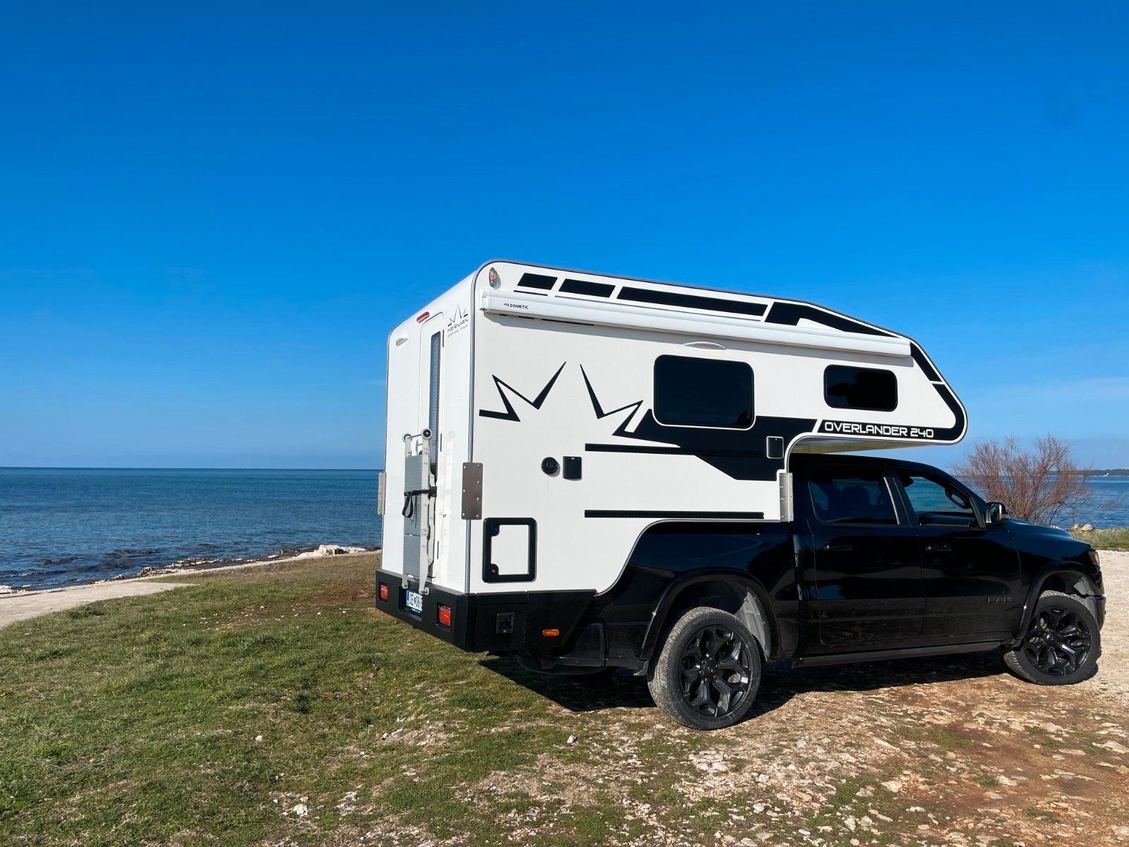 Fahrzeugabbildung Andere OVERLANDER 240