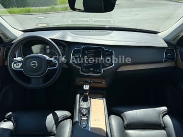 Volvo XC90 - 9