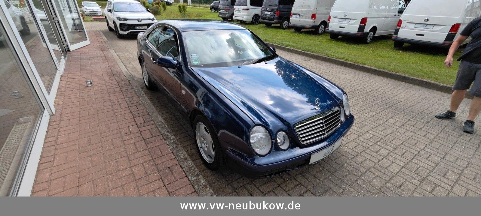 Mercedes-Benz CLK 200 ELEGANCE/KAMERA/TEMPMATIC/REGENSENSOR/