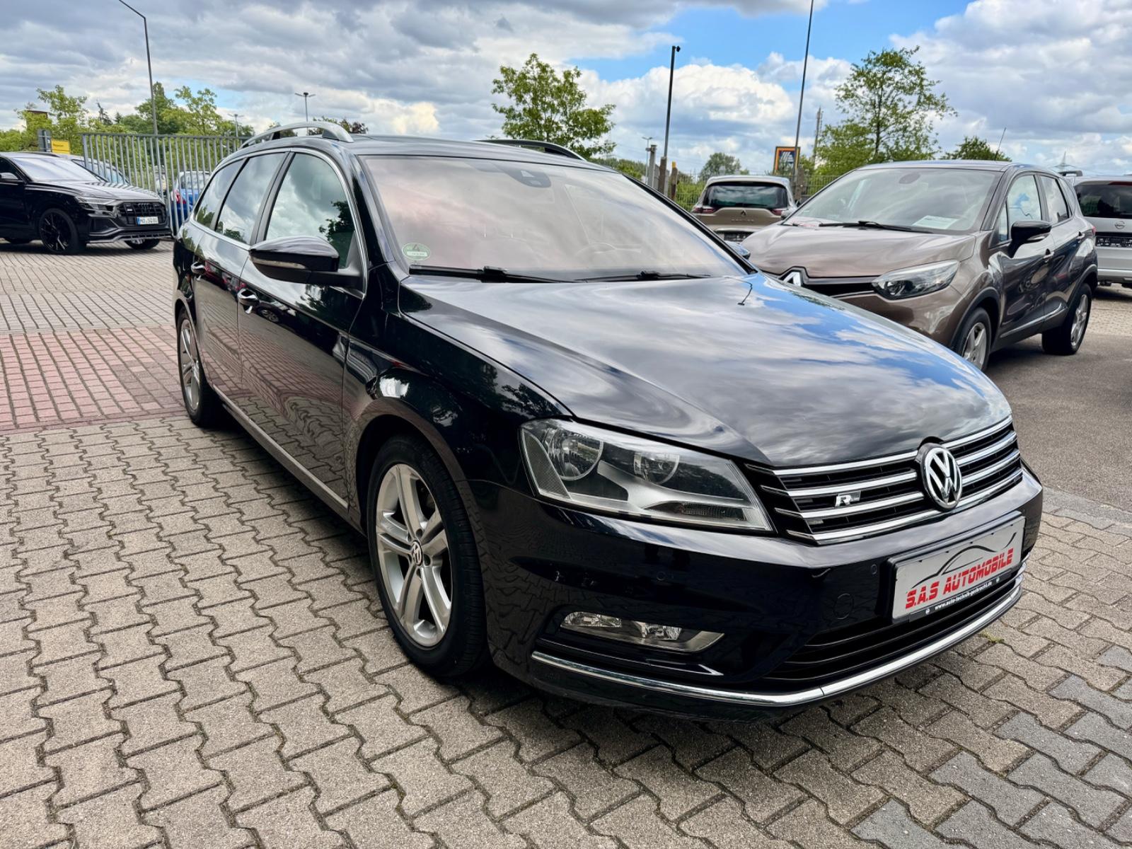 Volkswagen Passat Variant R-Line BlueMotion / Gepflegt