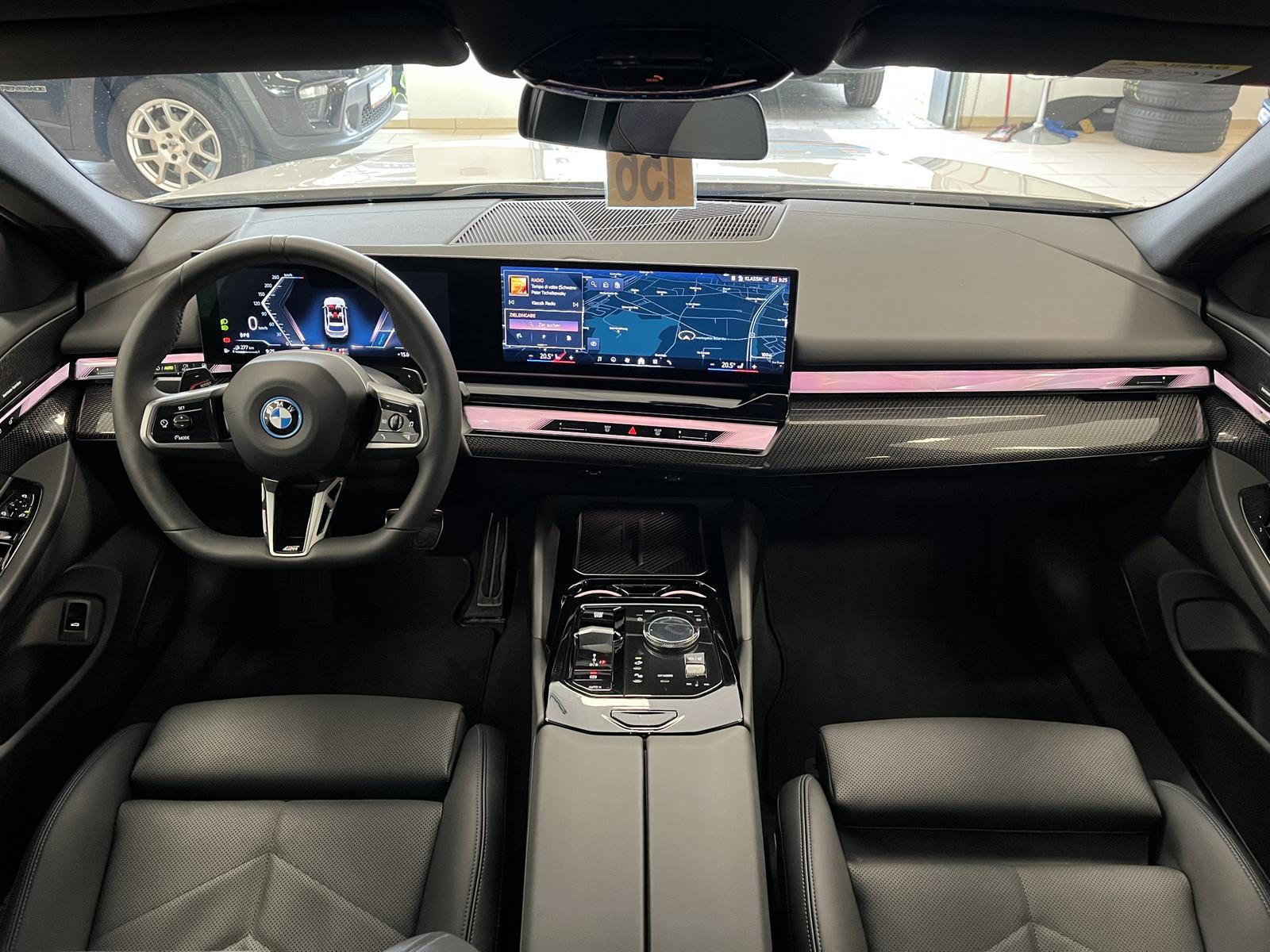 BMW 530 e M Sport*AHK*Leder*R-Cam*Harman-Kardon*ACC*