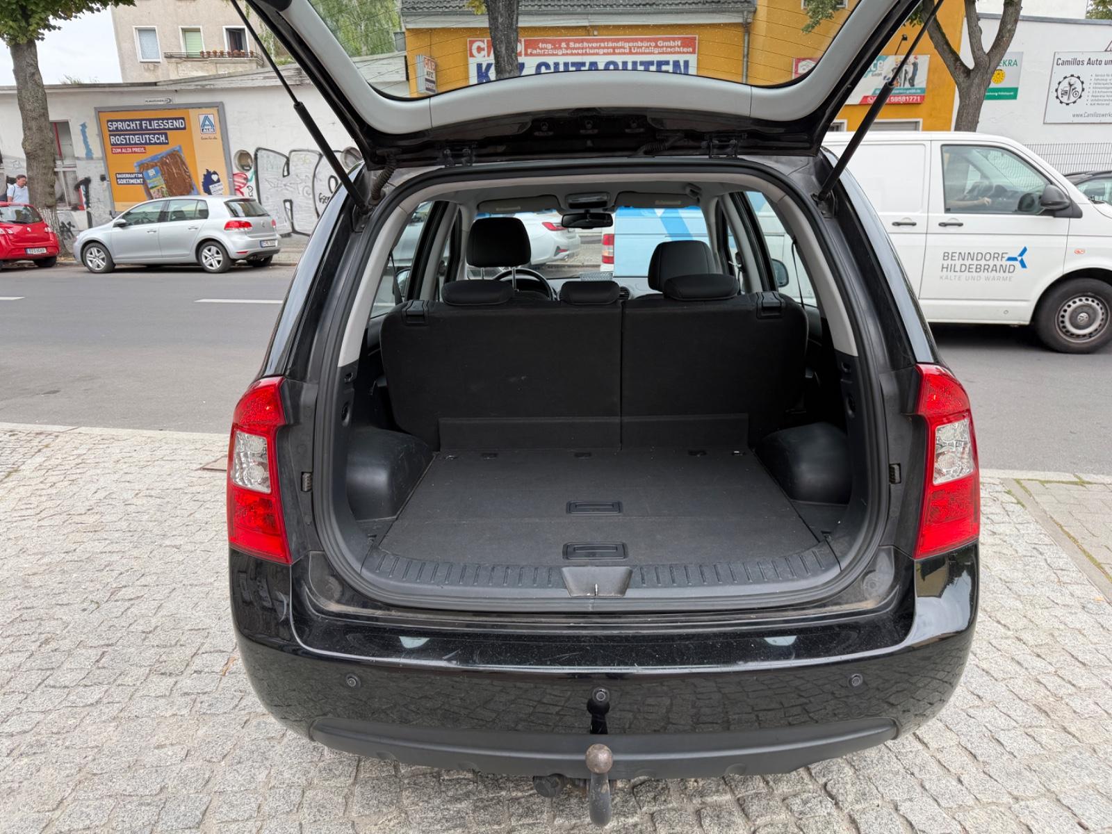 Kia Carens 2009 — photo 9