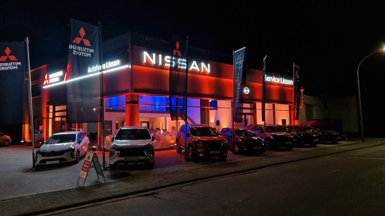 showroom-image-bottom
