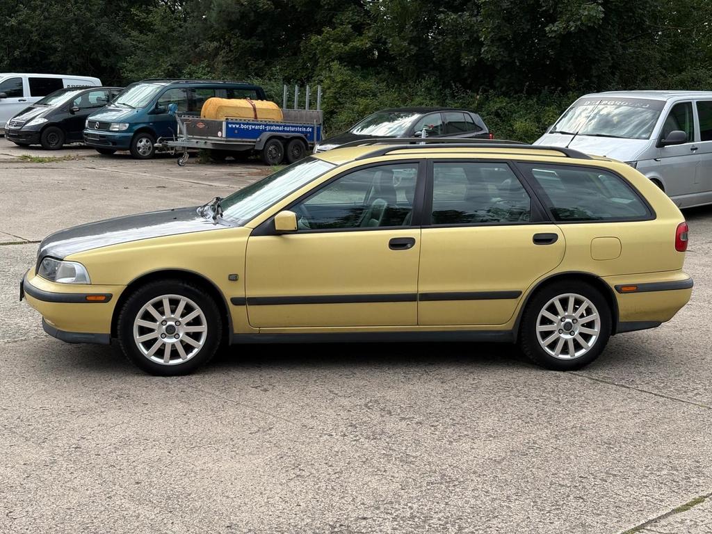 Volvo V40